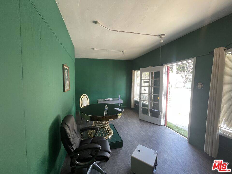 Los Angeles, CA 90023,3330 Whittier BLVD
