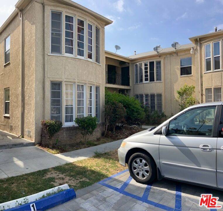 Los Angeles, CA 90006,1035 S Westmoreland AVE #1045