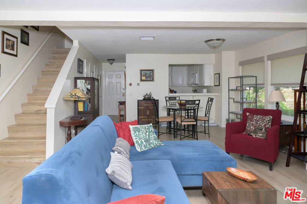 Simi Valley, CA 93065,2731 Erringer RD #38