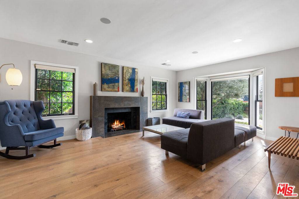 Studio City, CA 91604,12939 Dickens ST