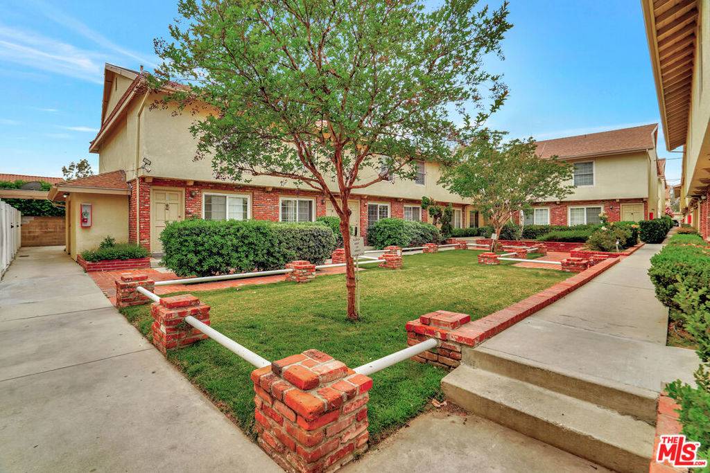 Chatsworth, CA 91311,10065 De Soto AVE #303