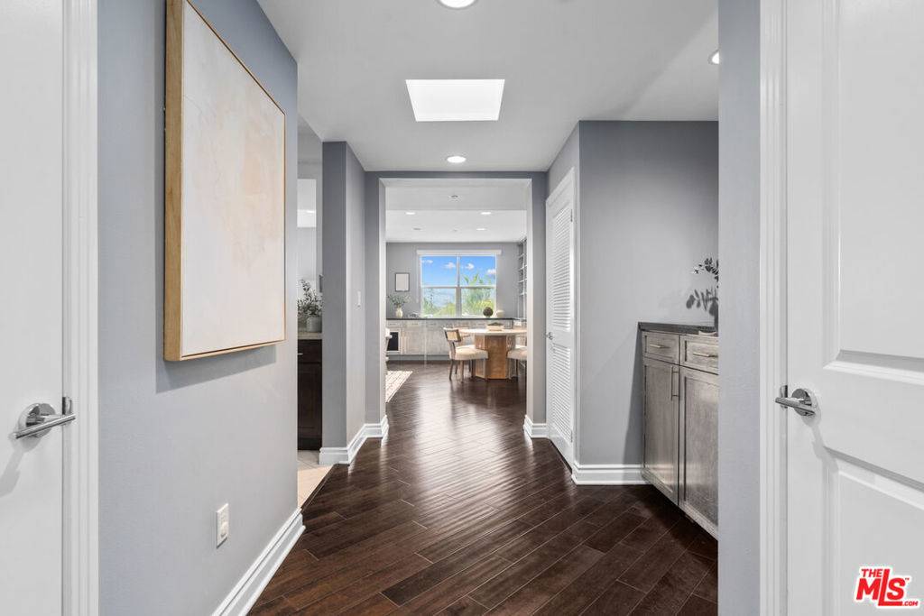 Studio City, CA 91604,4424 Whitsett AVE #309
