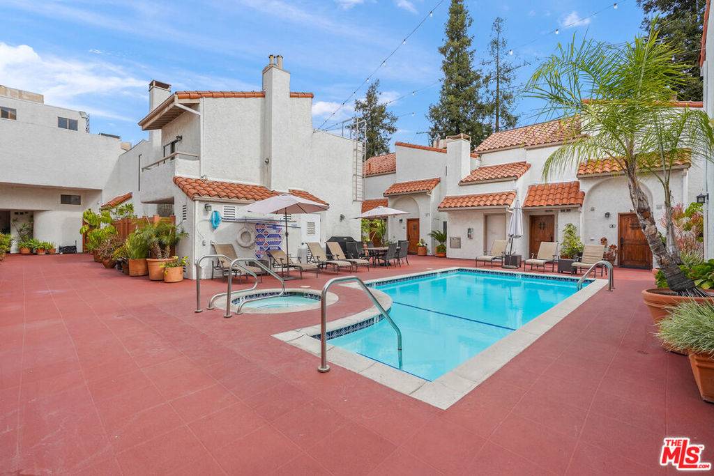 Studio City, CA 91604,10926 Bluffside DR #3