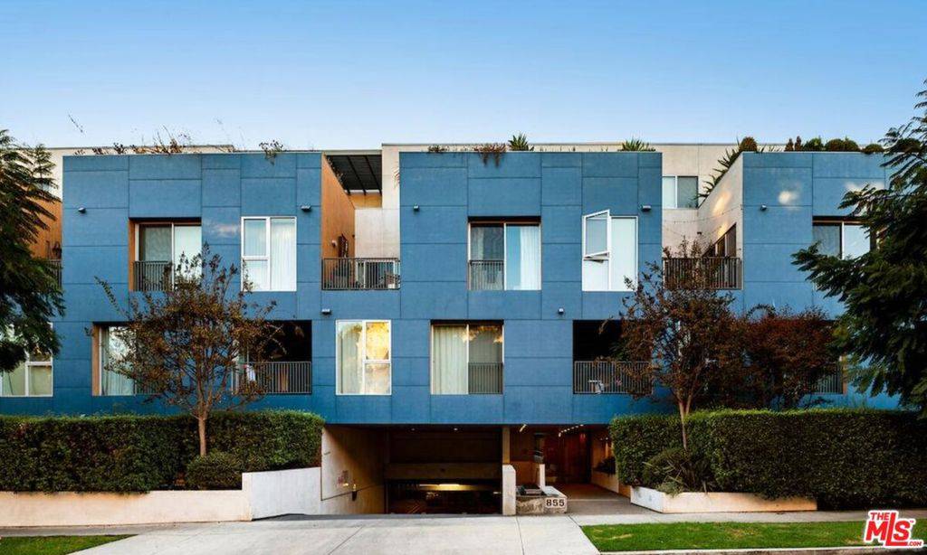 Los Angeles, CA 90069,855 N Croft AVE #101