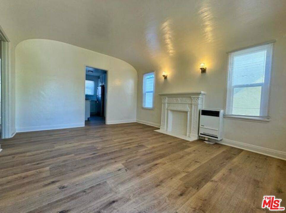 Los Angeles, CA 90019,1511 12th AVE #3/4