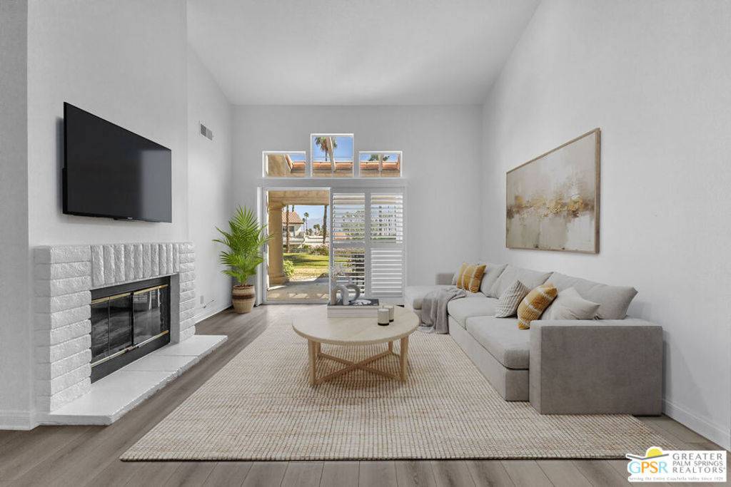 Palm Desert, CA 92211,140 Villa CT