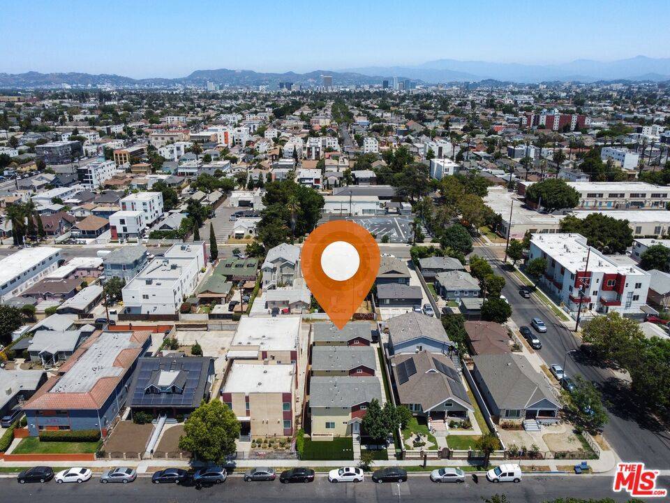 Los Angeles, CA 90007,1325 W 37th PL