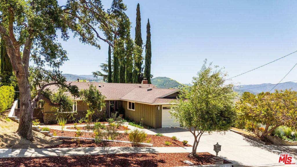Calabasas, CA 91302,26024 Farmfield RD