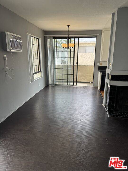 Los Angeles, CA 90034,3648 Motor AVE #105