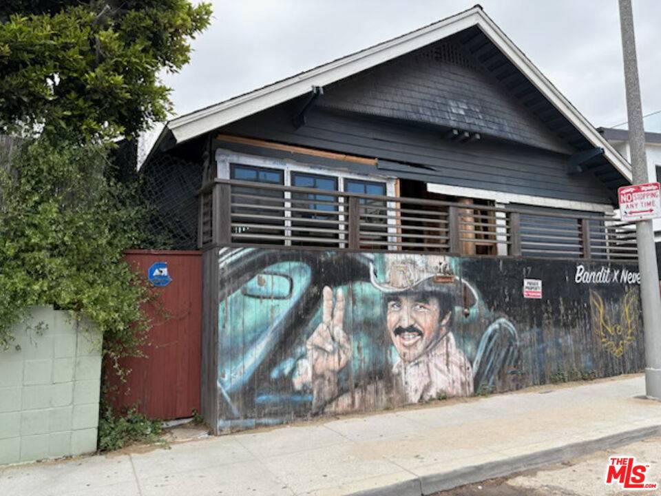 Venice, CA 90291,40 S Venice BLVD