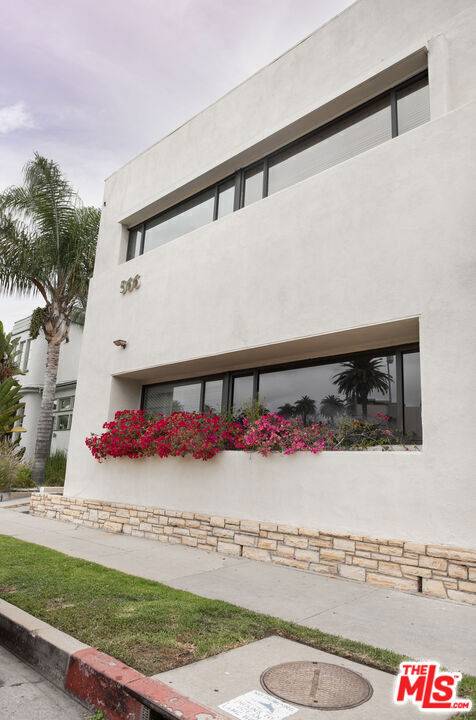 Los Angeles, CA 90048,566 S San Vicente BLVD ##203-NW