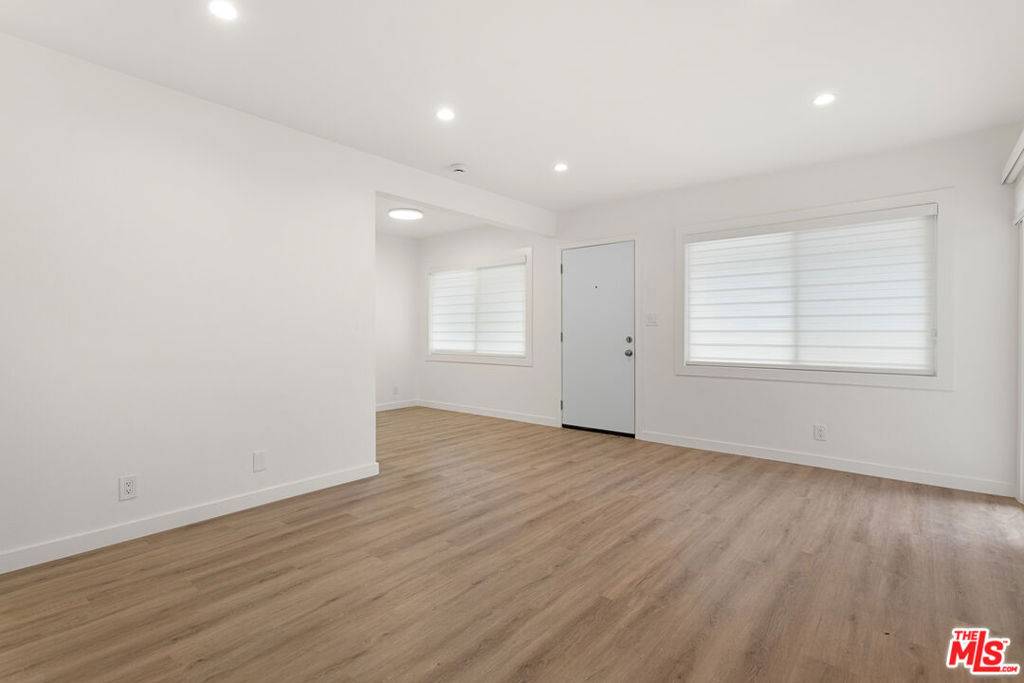 Gardena, CA 90249,2908 W 141st PL #2
