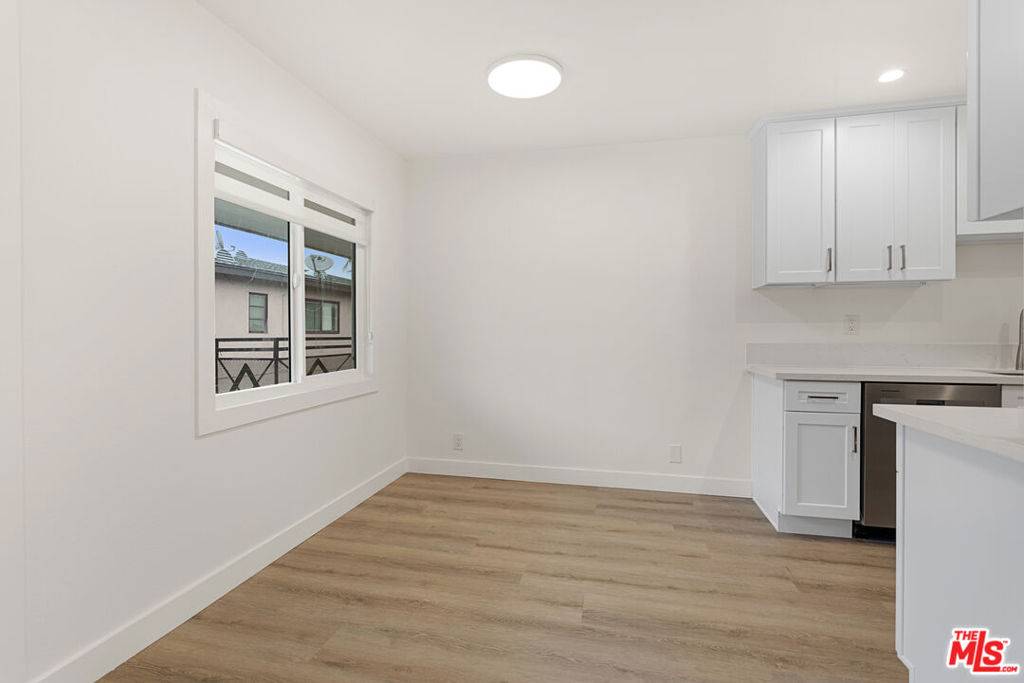 Gardena, CA 90249,2908 W 141st PL #5