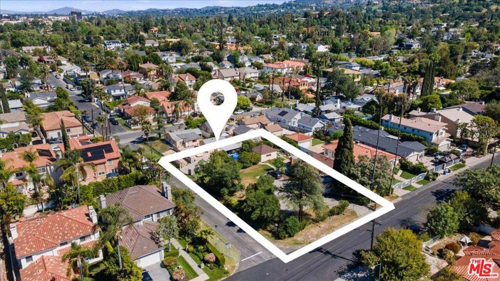 Tarzana, CA 91356,5454 Aura AVE