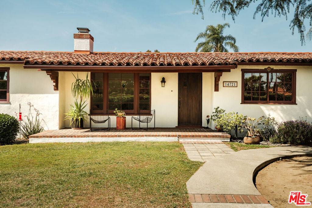 Van Nuys, CA 91405,14721 Valerio ST