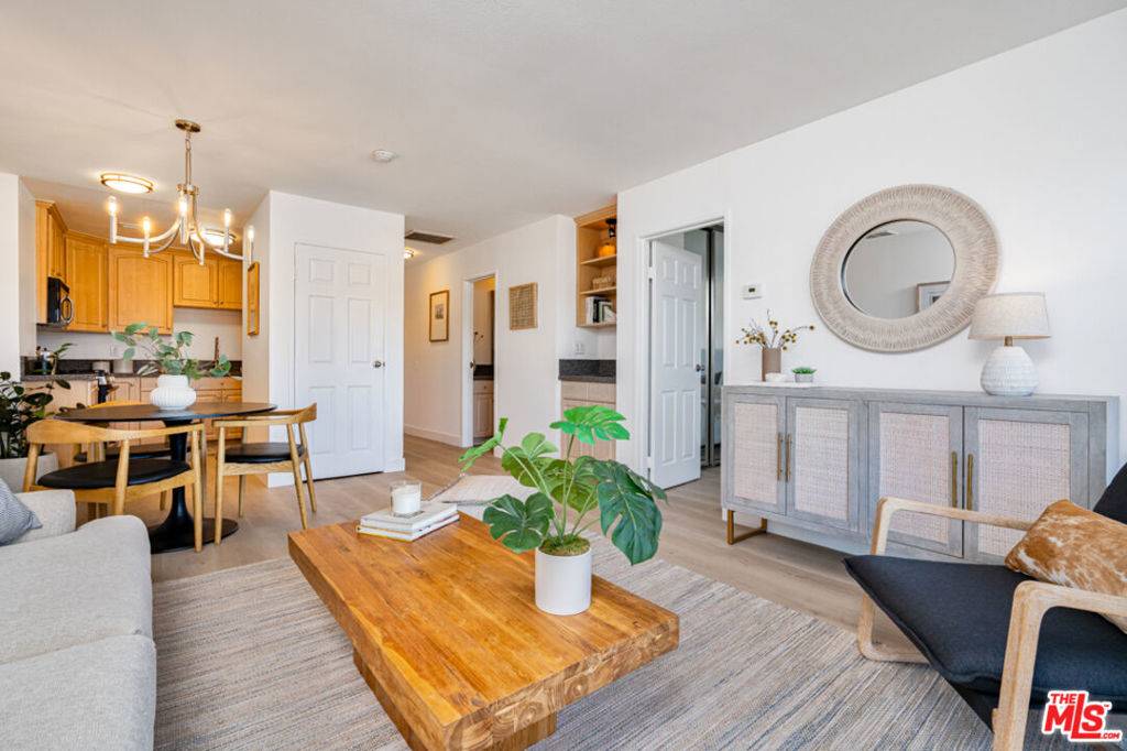 Santa Monica, CA 90403,101 California AVE #805