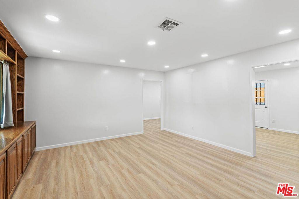 Grand Terrace, CA 92313,22285 Fulmar PL