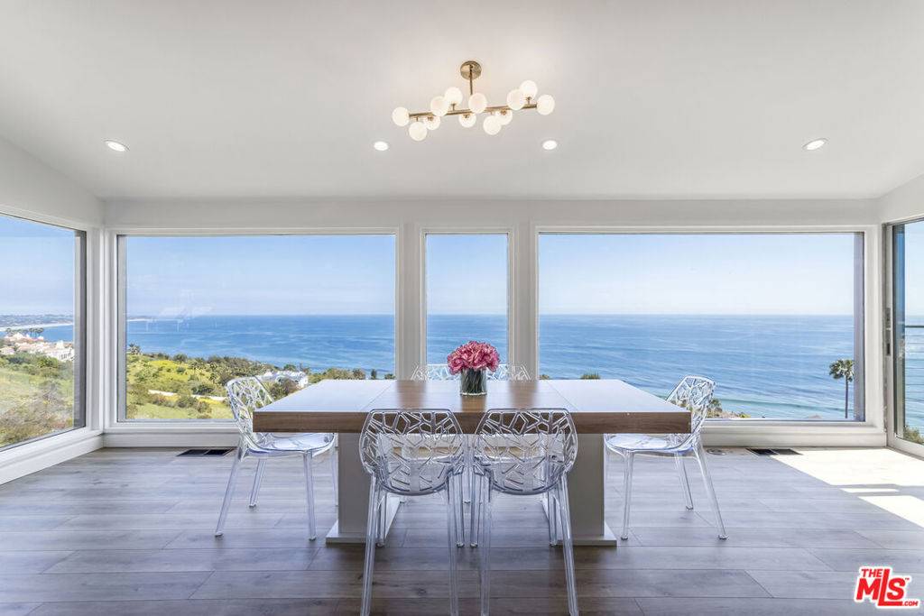 Malibu, CA 90265,32701 Vista De Los Ondas ST