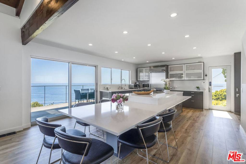 Malibu, CA 90265,32701 Vista De Los Ondas ST