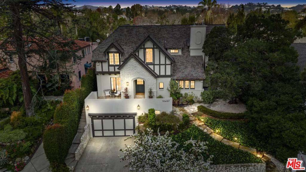 Los Angeles, CA 90024,10457 Lindbrook DR