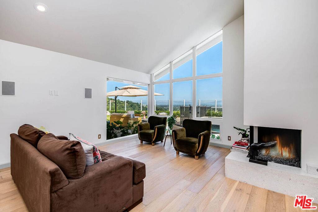 Studio City, CA 91604,11671 Dona Alicia PL