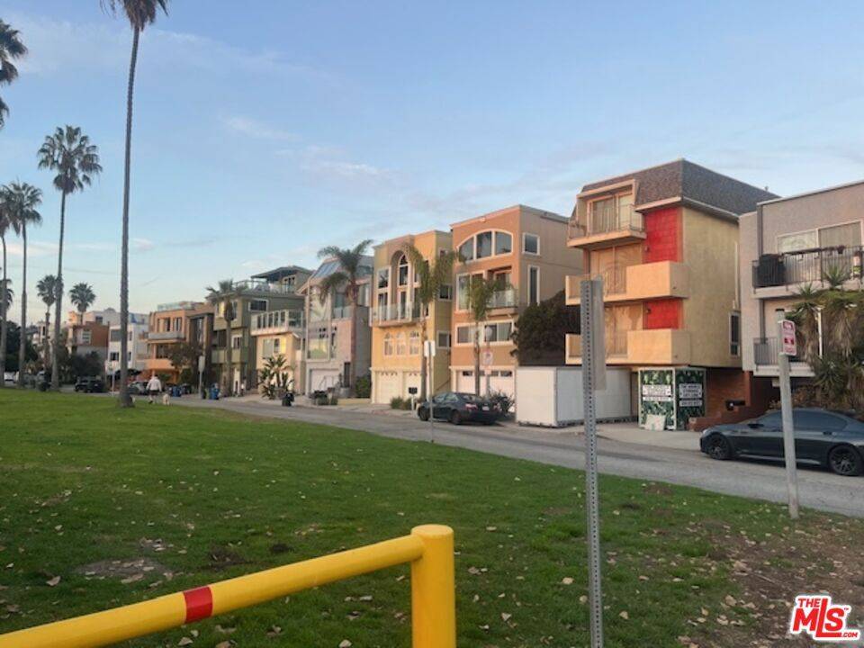 Playa Del Rey, CA 90203,6655 Esplanade