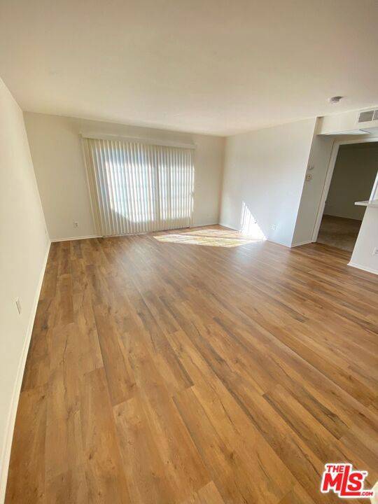 North Hollywood, CA 91606,6400 Kraft AVE #11