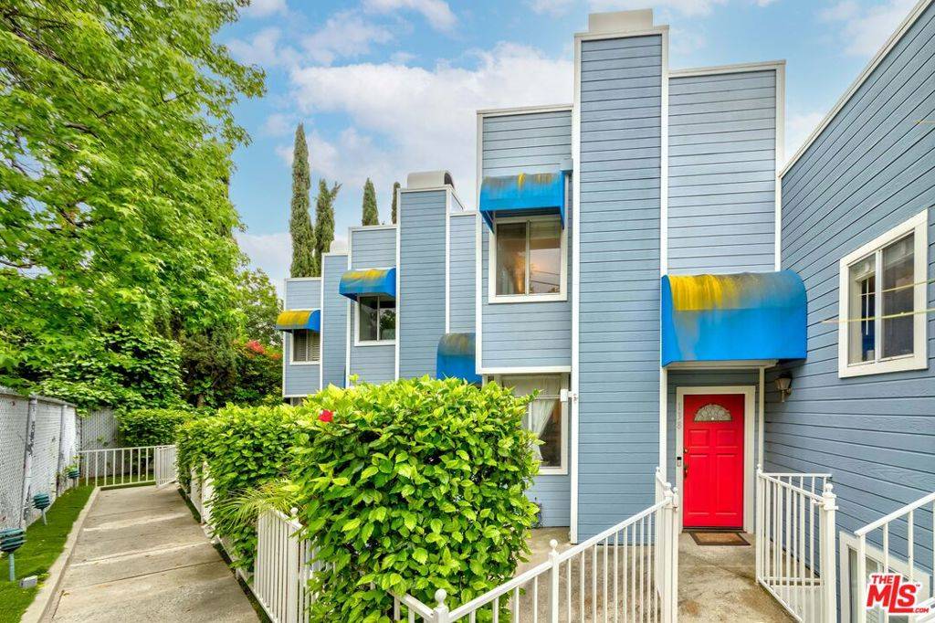 La Crescenta, CA 91214,3075 Foothill BLVD #138