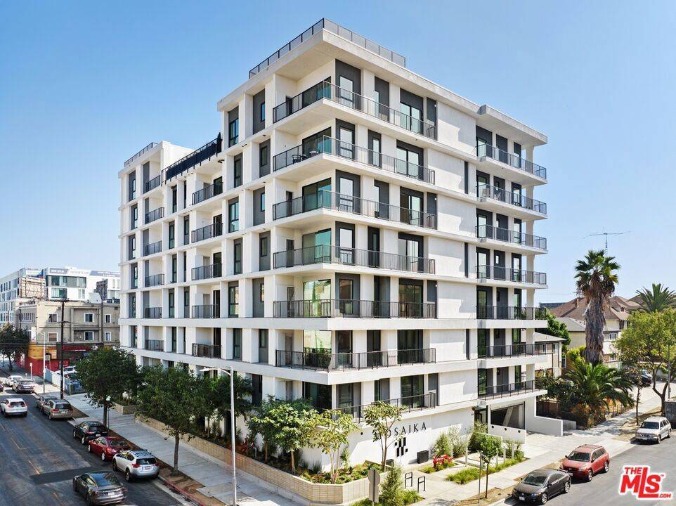 Los Angeles, CA 90006,904 S New Hampshire AVE #602