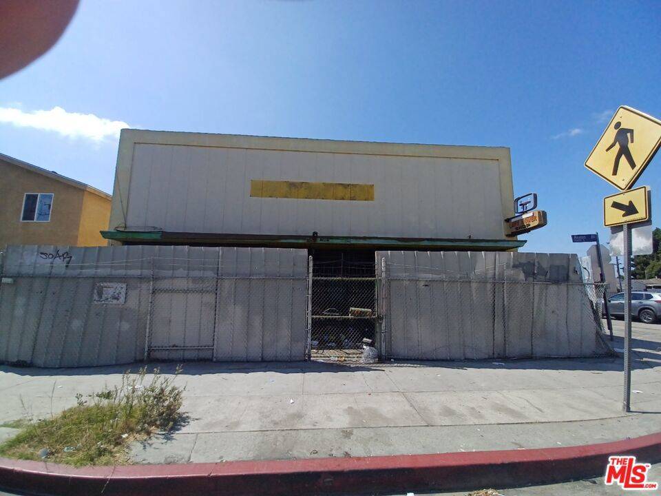 Los Angeles, CA 90003,480 E 106th ST