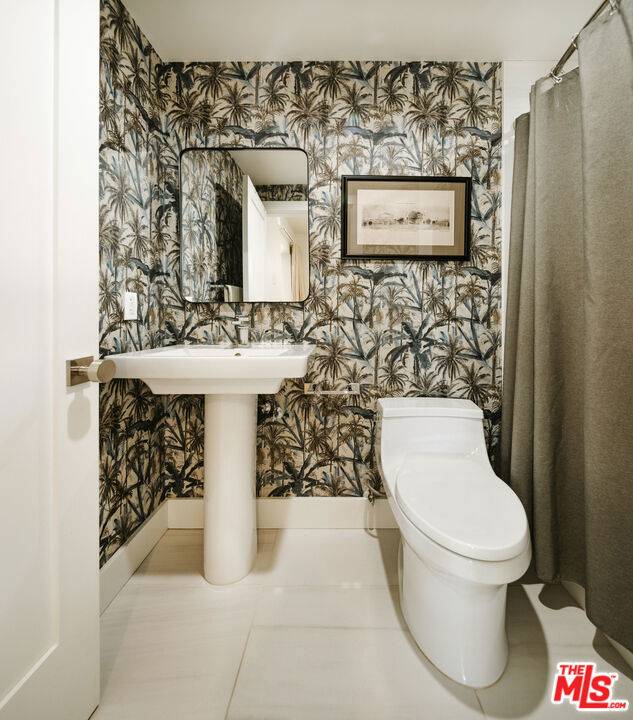 Santa Monica, CA 90405,2817 3rd ST #4