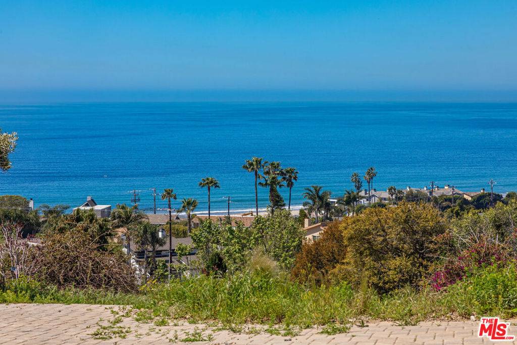 Malibu, CA 90265,30601 Morning View DR