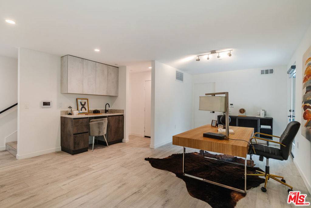 Studio City, CA 91604,11627 Colfax Meadow LN