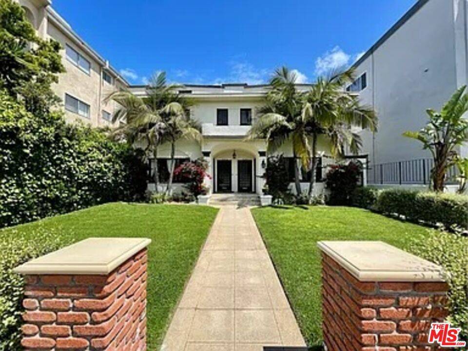 Santa Monica, CA 90403,837 W 5th ST