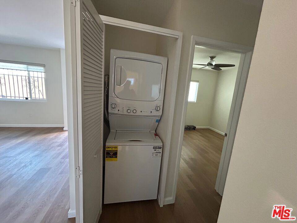 Inglewood, CA 90304,10926 1/2 S Osage AVE