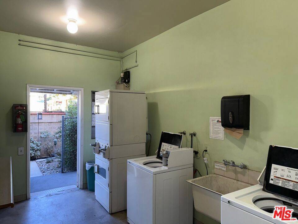 Burbank, CA 91504,1901 Peyton AVE #R