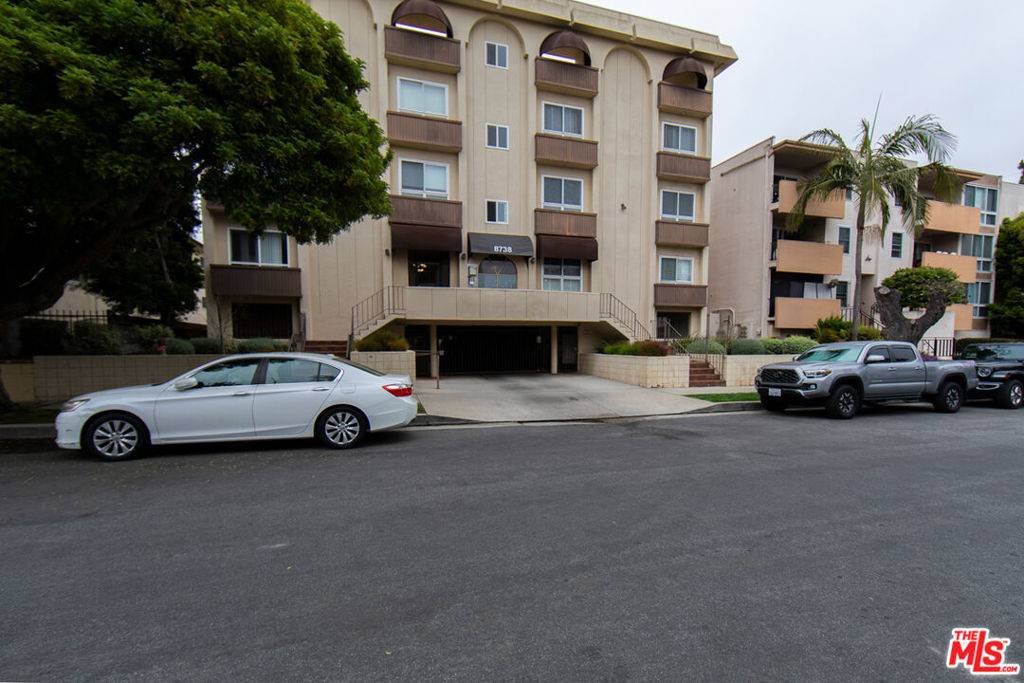Playa Del Rey, CA 90293,8738 Delgany AVE #209