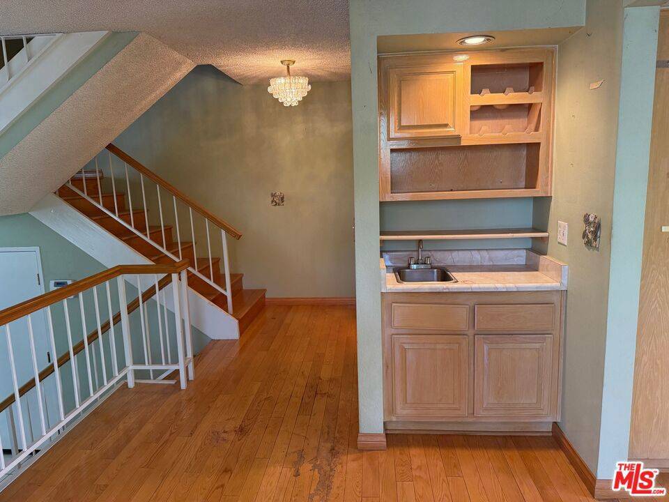 Northridge, CA 91324,9000 Vanalden AVE #117