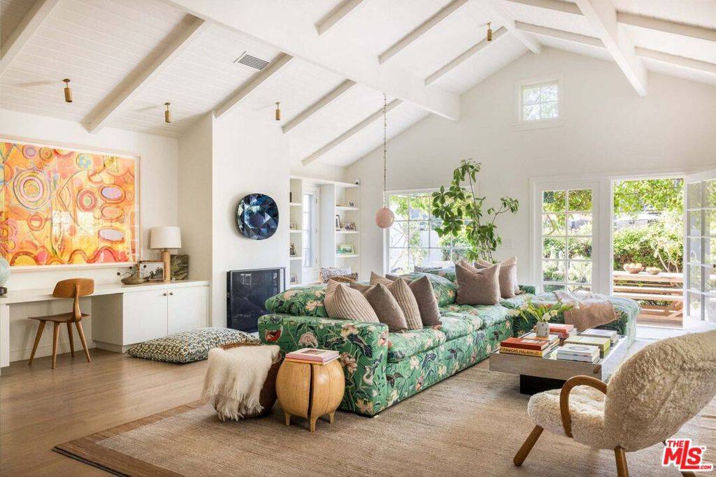 Venice, CA 90291,434 Carroll Canal