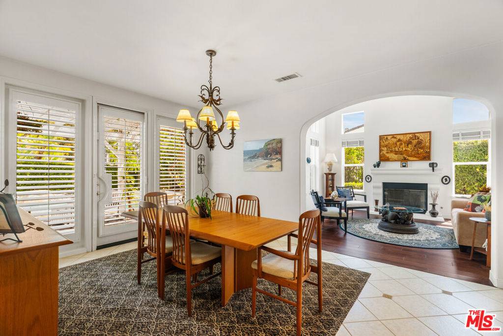 Thousand Oaks, CA 91362,2321 Sunny Point ST
