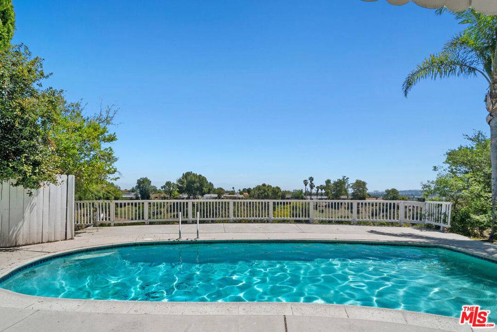 West Hills, CA 91307,7024 Middlesbury Ridge CIR