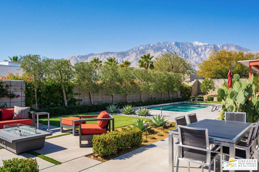 Palm Springs, CA 92262,1069 Azure CT