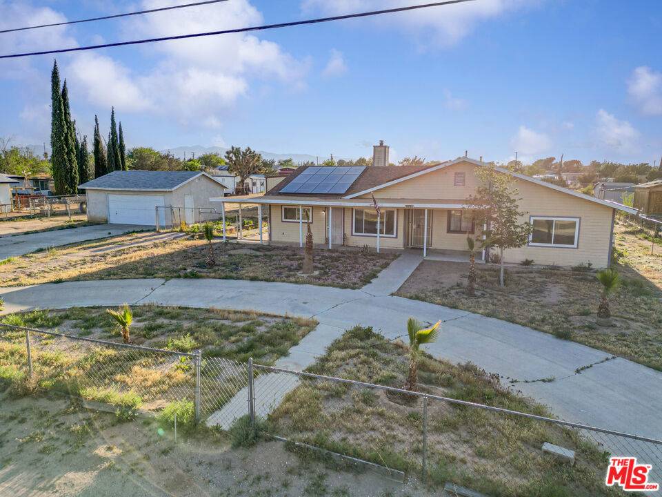Hesperia, CA 92345,9256 6th AVE