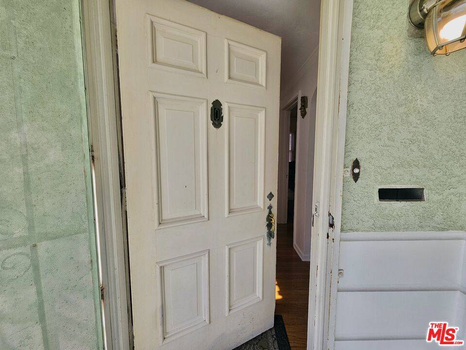 Inglewood, CA 90305,2211 W 78th PL