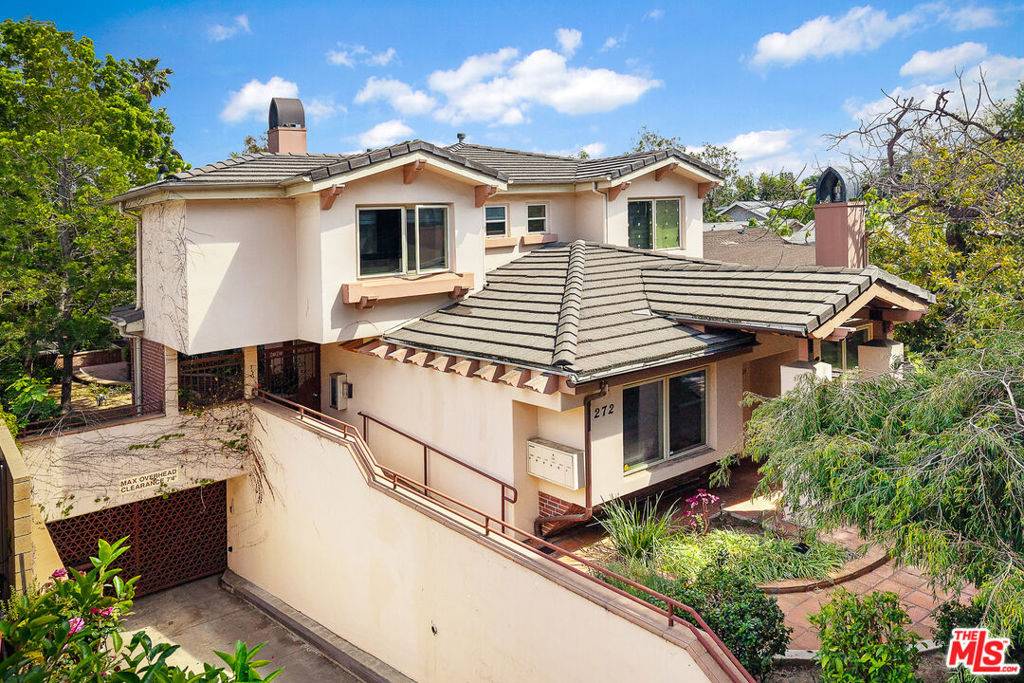 Pasadena, CA 91106,272 N Chester AVE #101