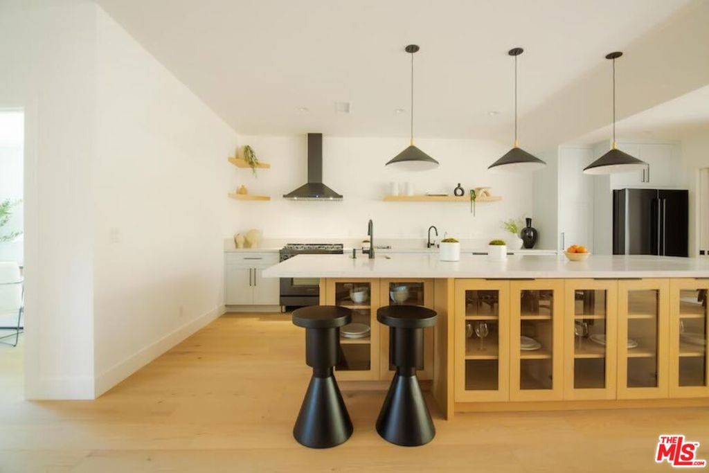 Studio City, CA 91602,4447 Elmer AVE