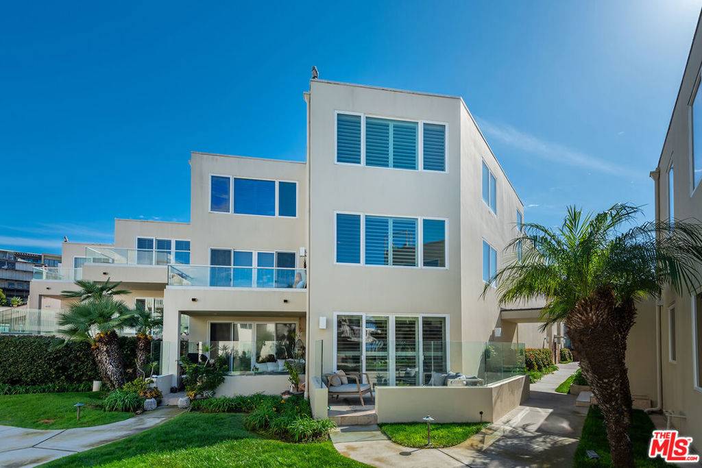 Playa Del Rey, CA 90293,7301 Vista Del Mar #4