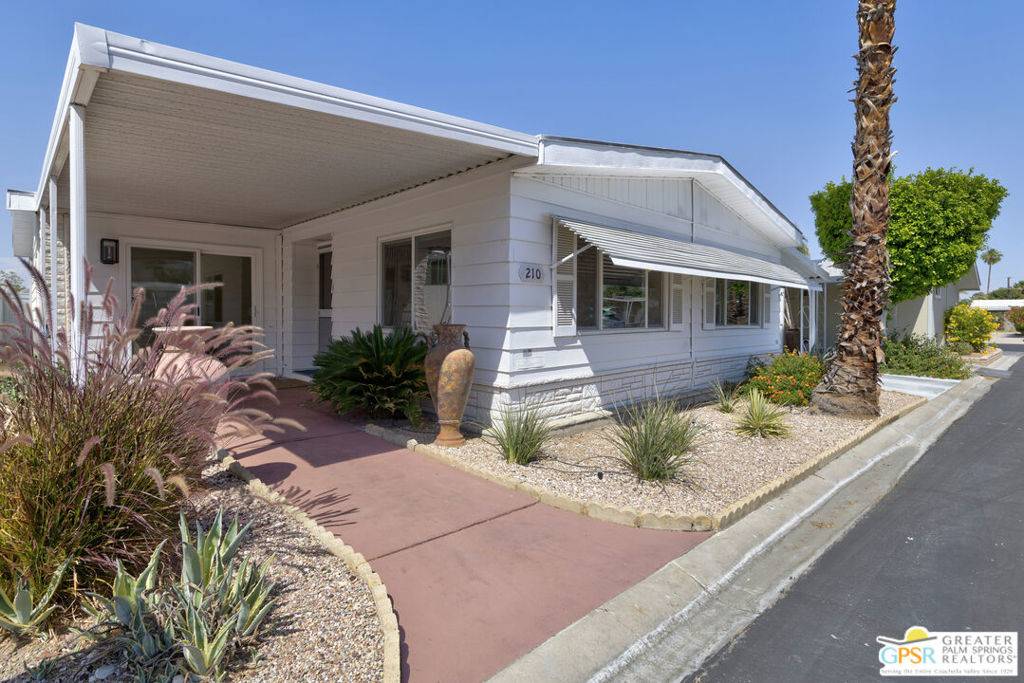 Palm Springs, CA 92264,210 Coyote DR