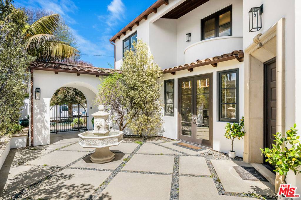 Manhattan Beach, CA 90266,1028 9th ST