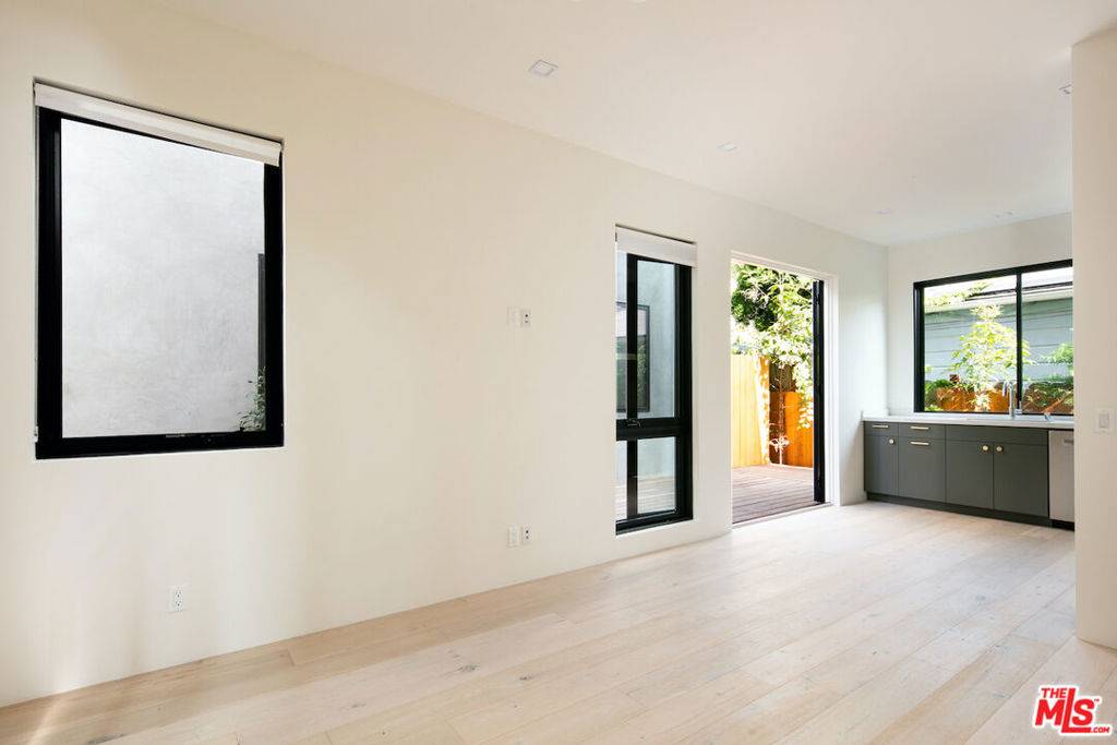 Venice, CA 90291,633 Palms BLVD #B
